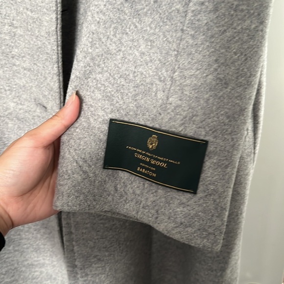 Aritzia babaton Leone virgin wool coat size small - Picture 8 of 8